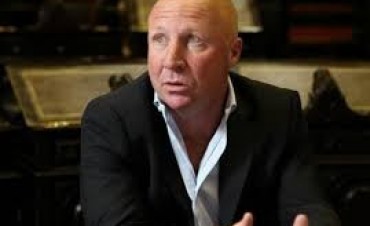 MAC ALLISTER REUNIO A FUNCIONARIOS COMUNALES DEL PRO EN MAURICIO MAYER