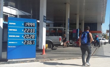YPF aumentó un 5% sus combustibles