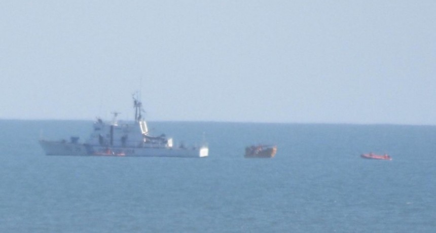Siguen buscando a un hombre en el mar de Monte: "El nene se dio vuelta y vio cómo se hundía el papá"