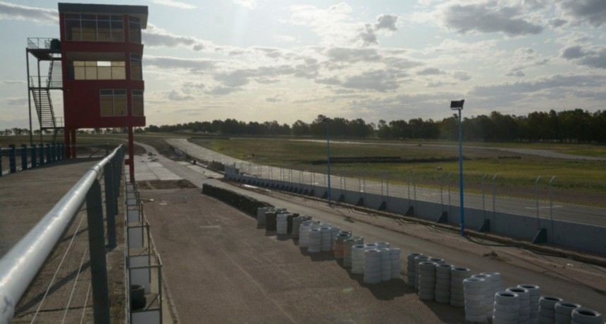 “Es muy bueno tener otro autódromo de nivel a disposición”