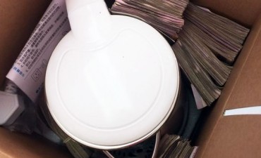 El dueño de un súper chino le entregó 100 mil pesos para que le apruebe la ampliación de su local