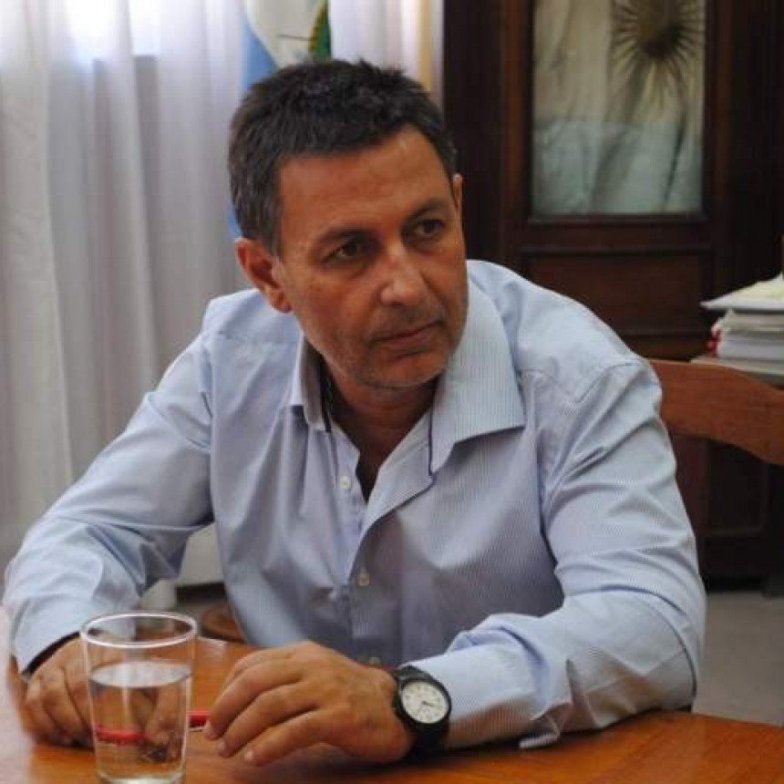 El intendente Sabarots inicia su tratamiento