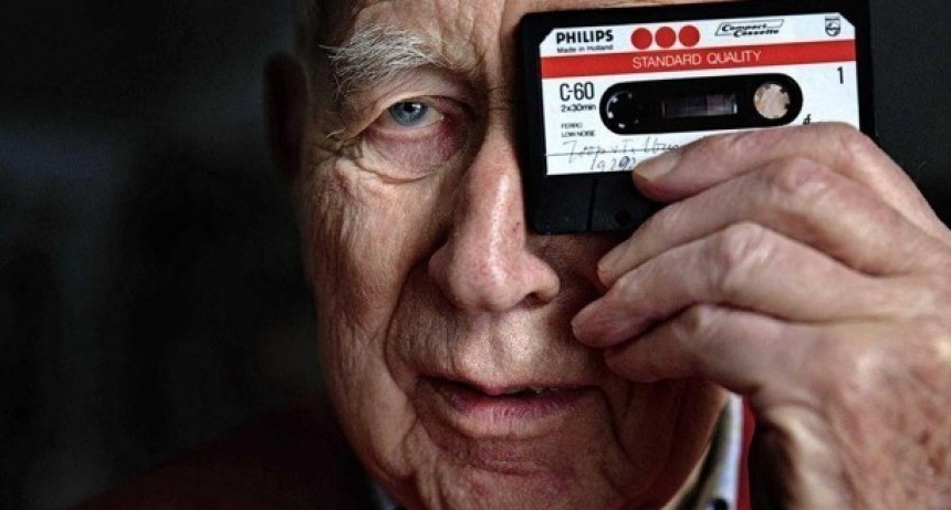 Murió el inventor del cassette