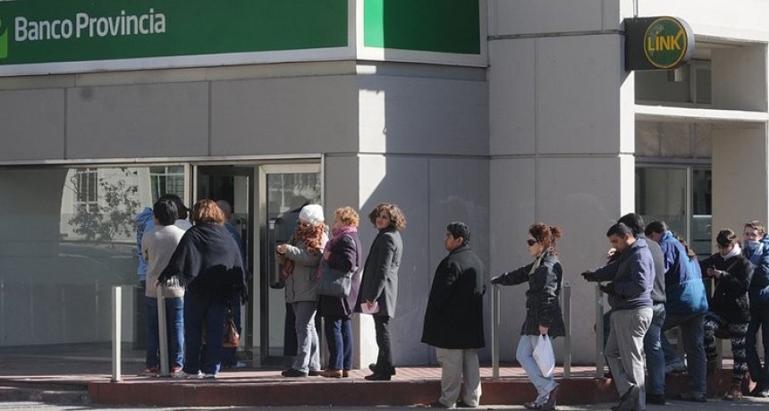 Desde abril los cajeros dejarán de ser gratis para todas las operaciones: se volverá al régimen anterior a la pandemia