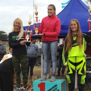Lorena Sabo hizo podio en el Pampeano de Motocross