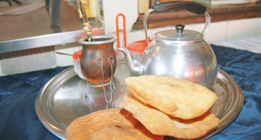 ¿De dónde vienen las tortas fritas y por qué se comen cuando llueve?