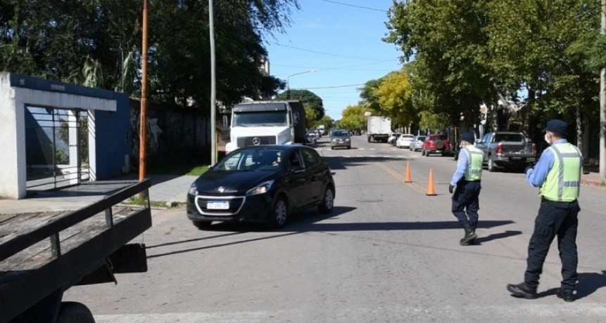 Seis policías rompieron la cuarentena en La Pampa: pasaron a pasiva