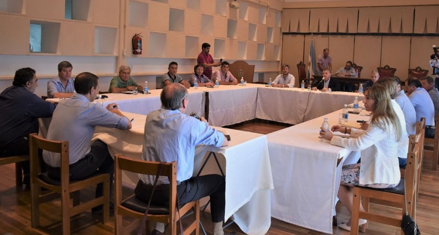 Servicio doméstico y peluquerías, entre las actividades que habilitaría el Gobierno