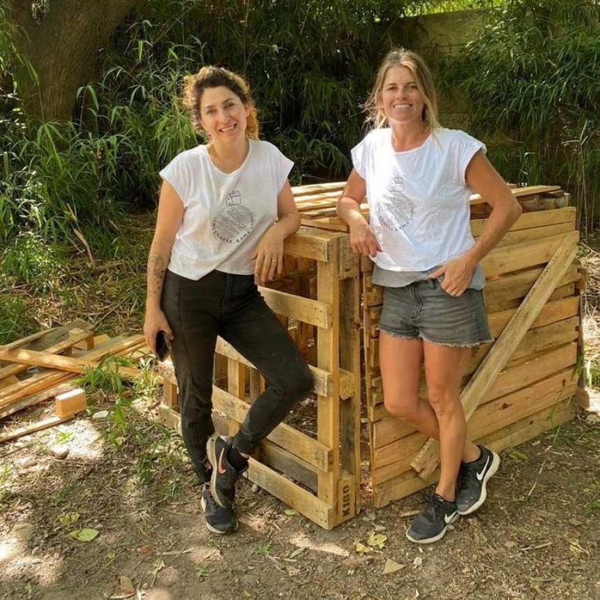 “Oro negro”: convirtieron un hobby en el negocio de sus sueños con el que tratan desechos orgánicos