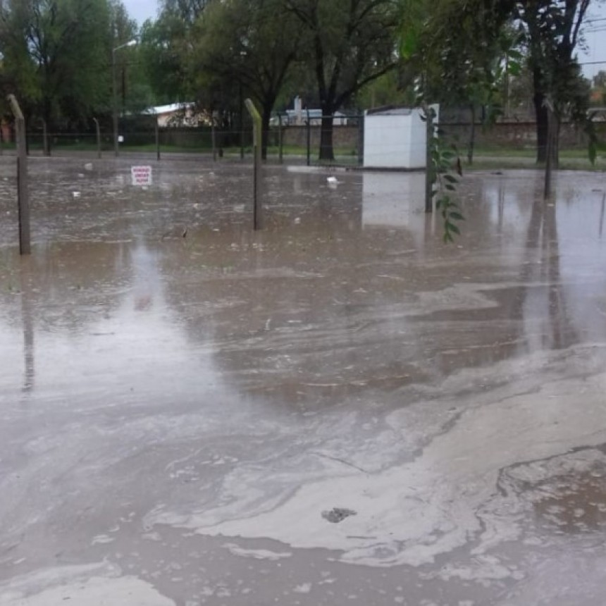 Temporal en Santa Rosa: evacuaron a dos familias