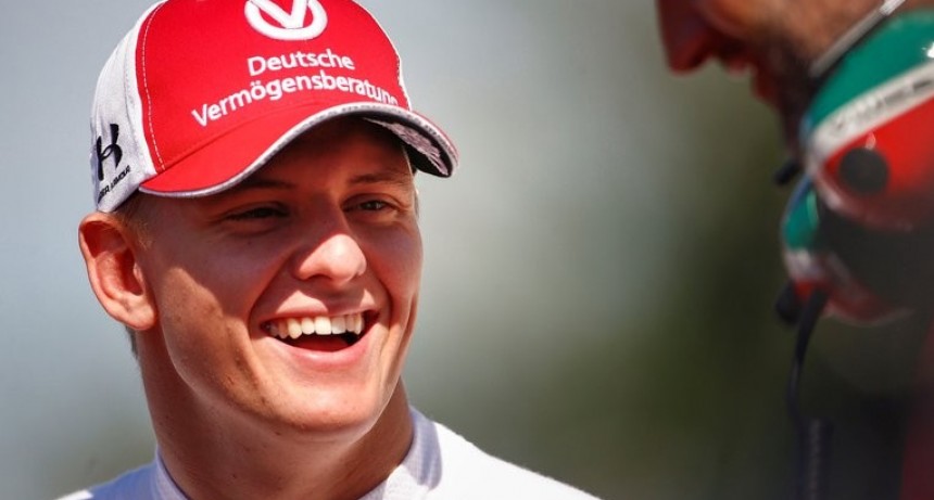 Mick Schumacher reveló “el consejo más importante” que le dio su padre Michael sobre la Fórmula 1