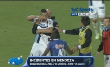 Escándalo en Mendoza: la policía reprimió con gas pimienta a los jugadores y al DT de Belgrano