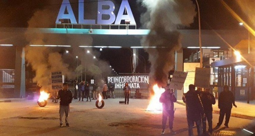 Trabajadores de ALBA denunciaron 30 despidos