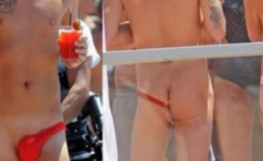 Furor por los "penekinis"
