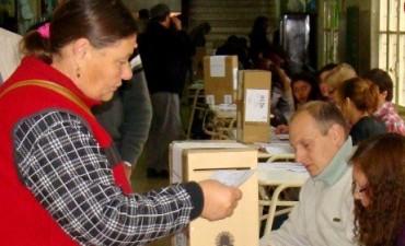 El lunes a la mañana no habrá clases en escuelas donde se votó