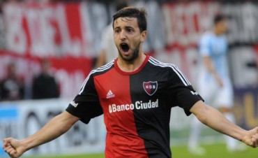 Newell's aplastó a Racing