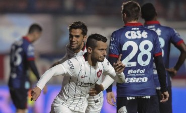 AL MENOS HASTA QUE JUEGUE BOCA