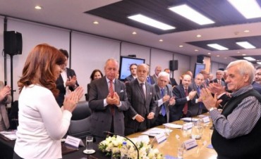 El salario mínimo aumentará 28,5%