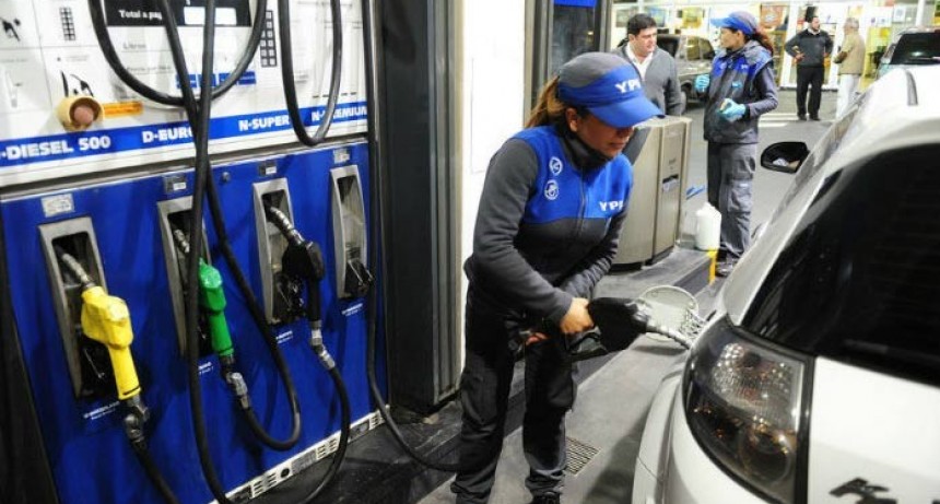 YPF ya aumentó las naftas un 5%