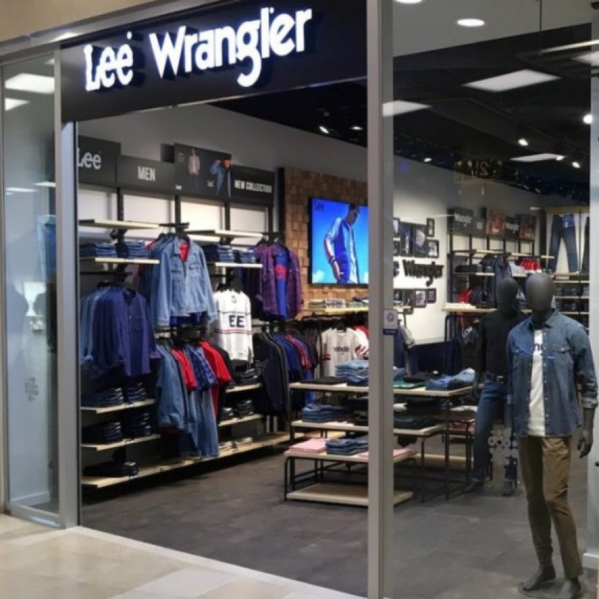 Wrangler cierra todos sus locales