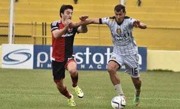 Olimpo se hizo fuerte de local y le ganó por 2-0 a Newell's.