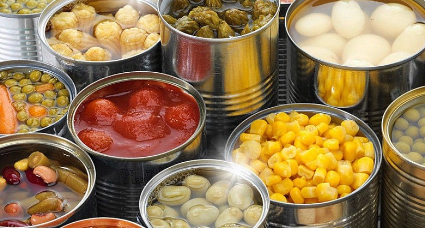 Descubrí las ventajas y los peligros de comer alimentos en lata