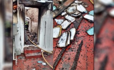 Esta madrugada incendiaron un tribunal de San Martín