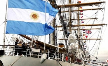 LIBERTAD. La Fragata está próxima a llegar a Buenos Aires.