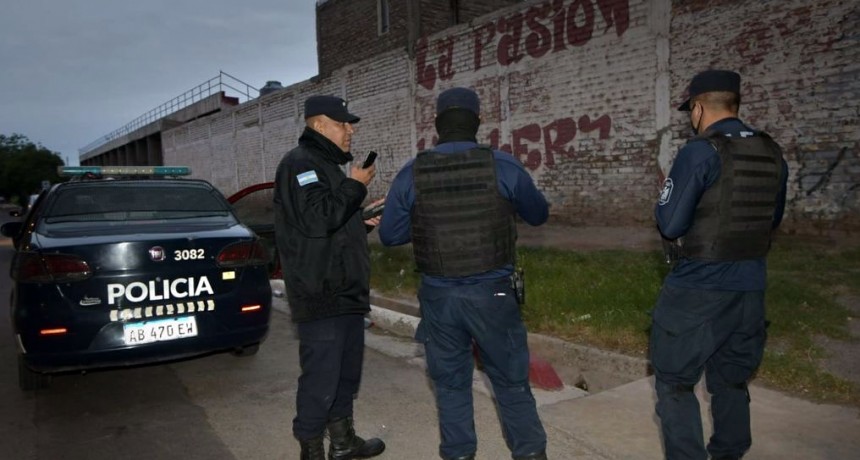 El técnico de Ferro de Pico fue herido de bala en pleno partido