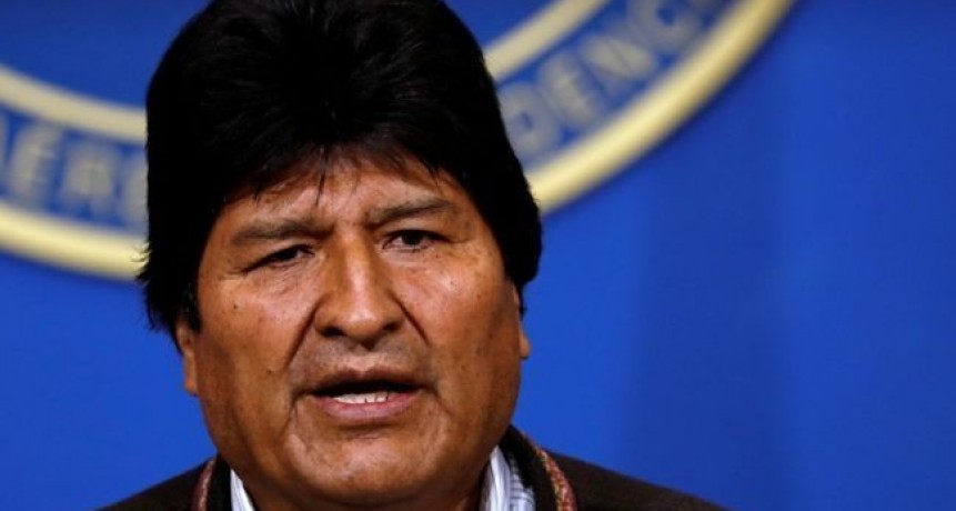 Evo Morales renunció a su cargo