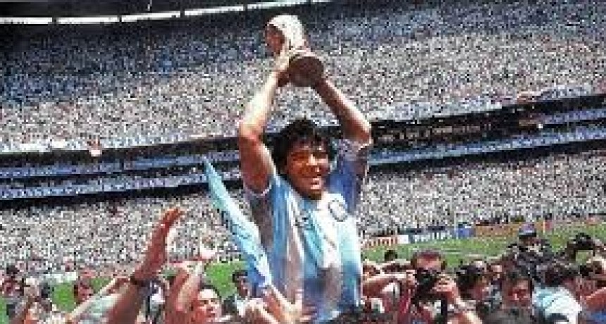 La historia del inesperado final del Balón de Oro que Diego Maradona ganó en 1986