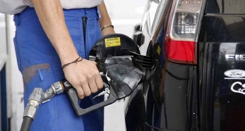 YPF suspendió el aumento del 5% en el precio de los combustibles