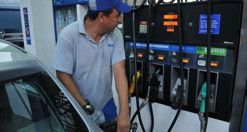 Desde este miércoles, YPF aumentará los precios de sus combustibles un 4,5% promedio en todo el país