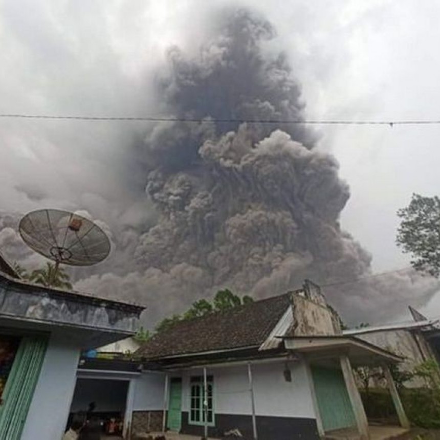 Son 14 los muertos por la erupción de un volcán en Indonesia